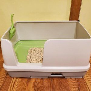 BREEZE LITTER BOX - XL (LIKE NEW)